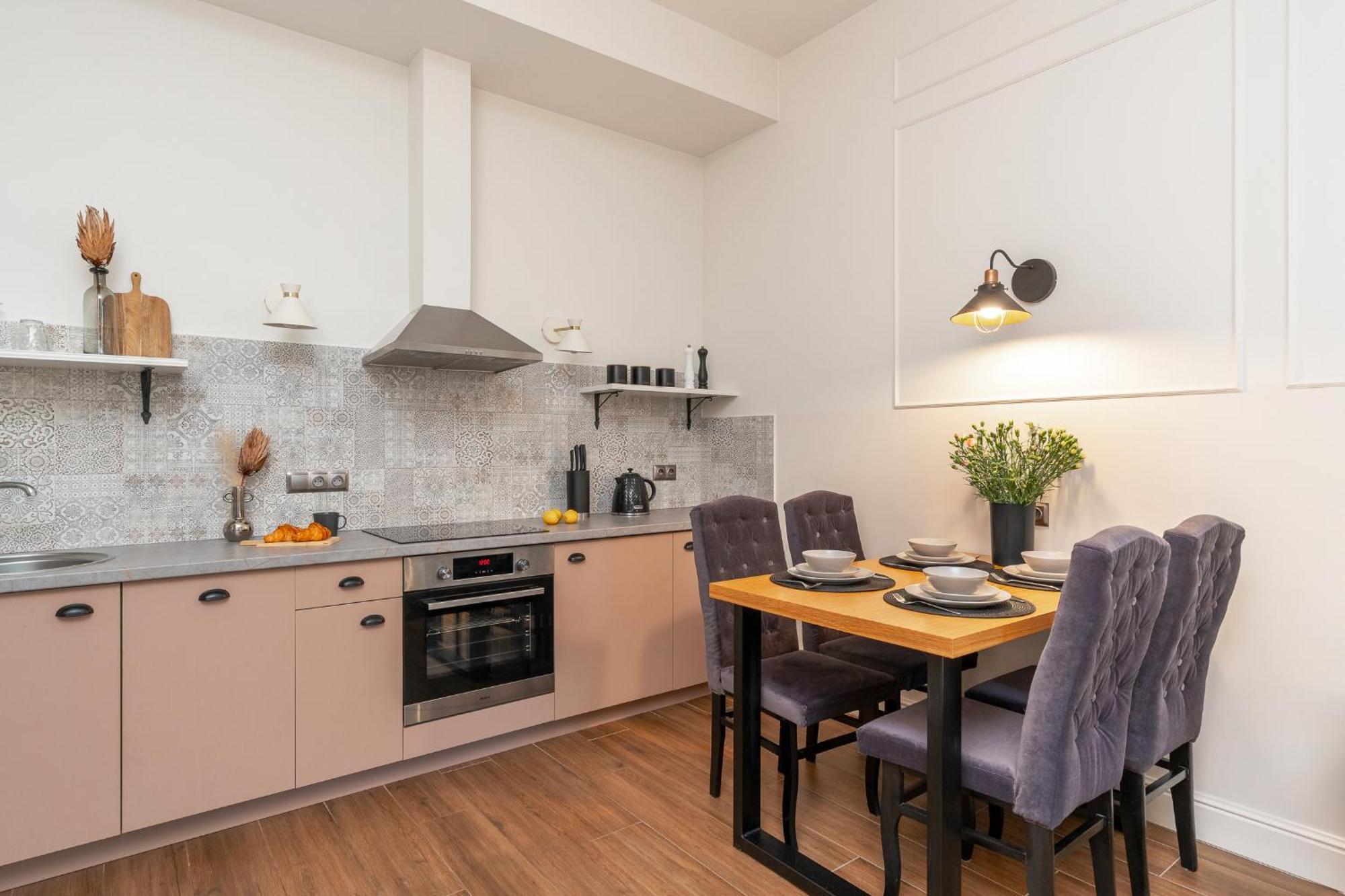 Cozy Apartment In Old Town Краков Экстерьер фото