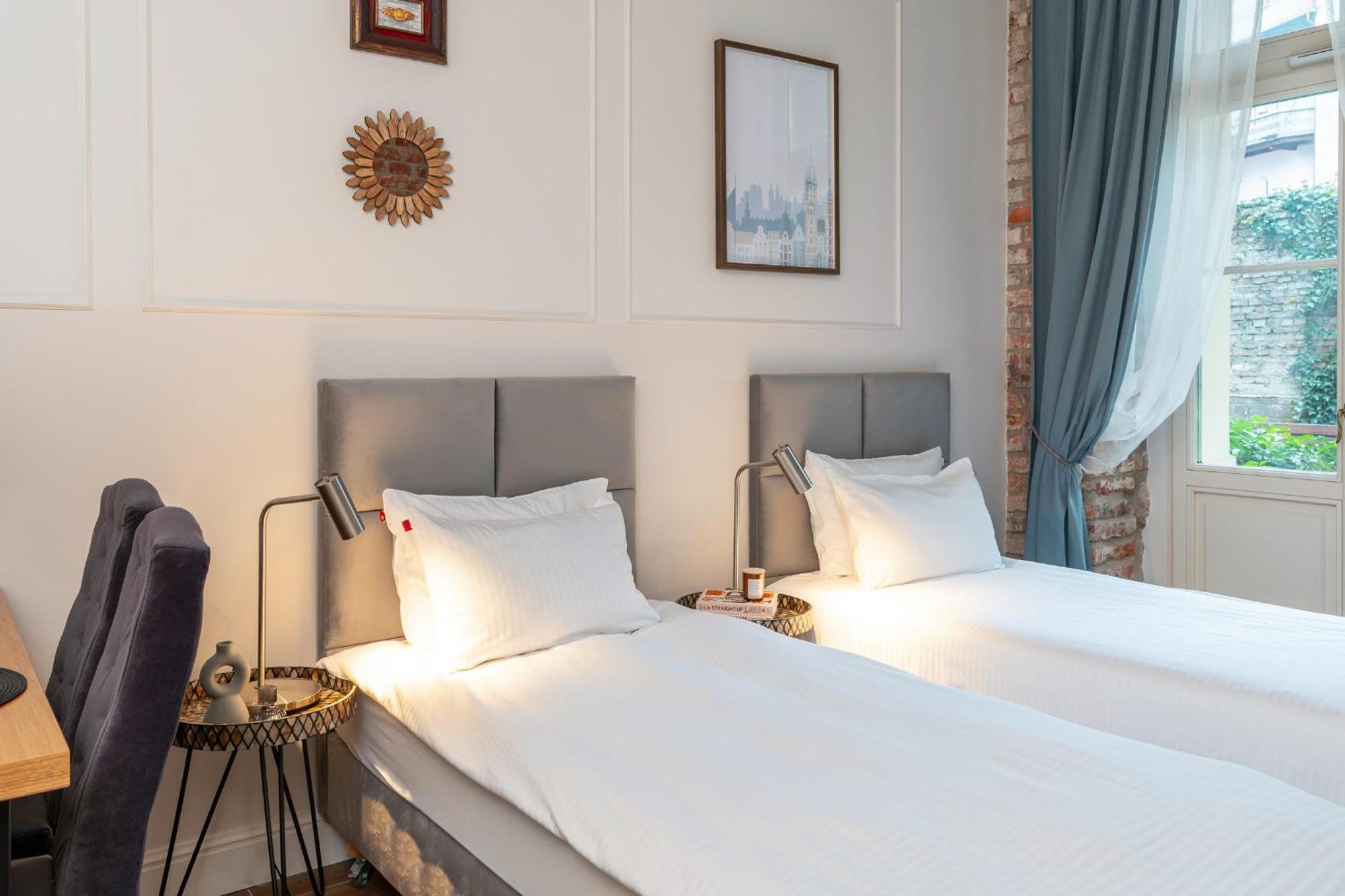Cozy Apartment In Old Town Краков Экстерьер фото